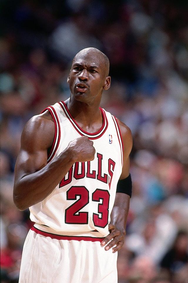 一个以年轻 一个以年轻